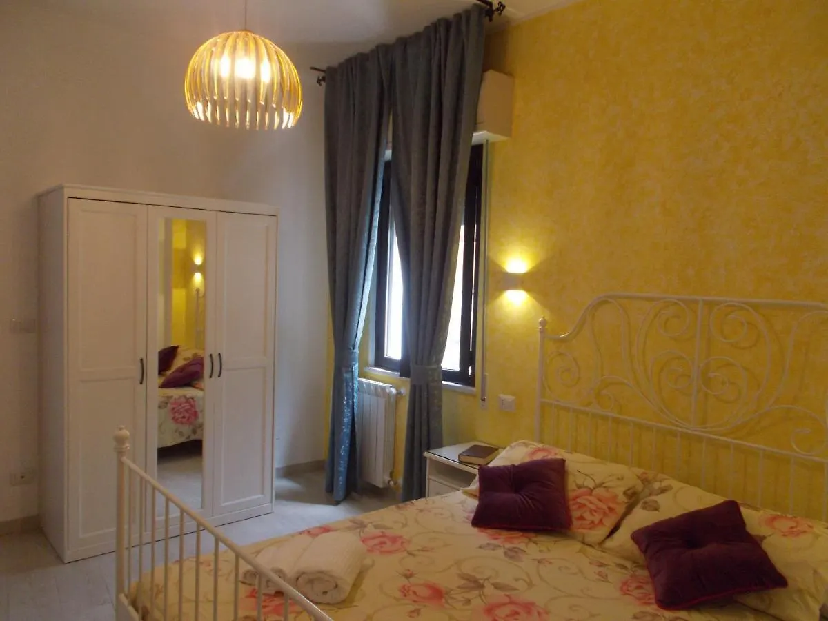 Villa Il Melograno تاورمينا